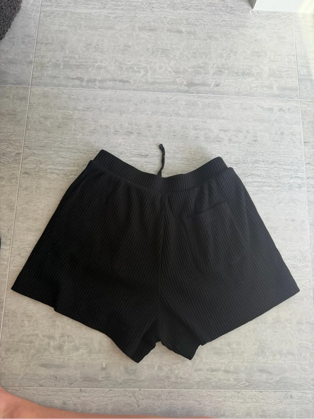 ALO Yoga Black Ribbed Women's Shorts